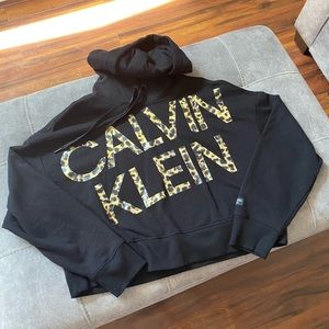 Calvin Klein Cropped Hoodie